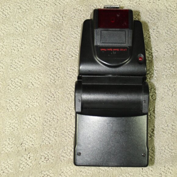 LumoPro LP160 Quad Sync External Camera Flash - Picture 1 of 7
